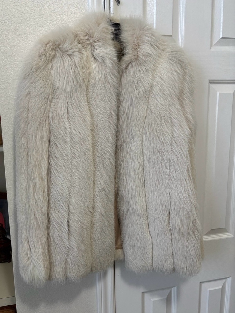 💎 Vintage Neiman Marcus White Arctic Fox Fur Coat